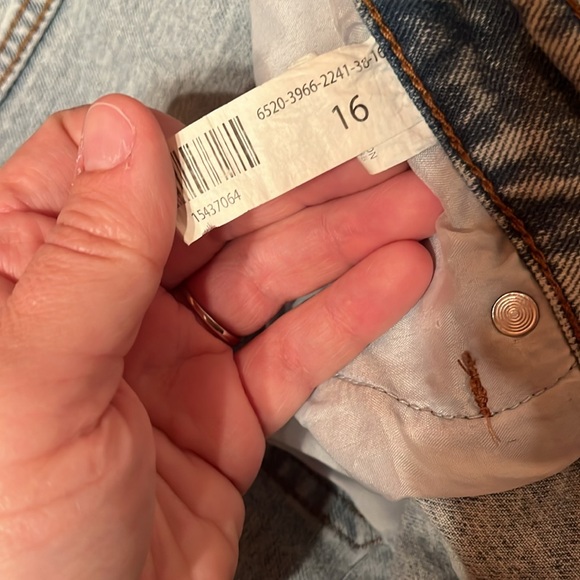 Aero size 16 women’s shorts - Picture 3 of 3